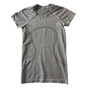 Lululemon Swiftly Tech Short Sleeve Tee Stripe Gray Black Size 6